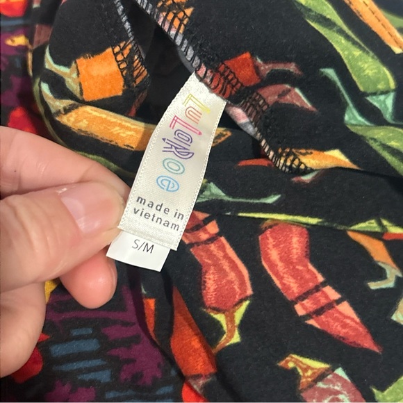 NWOT Lot of 5 LuLaRoe Kids Leggings Size S/M! Peppers, geometric, floral,clovers - Picture 7 of 10